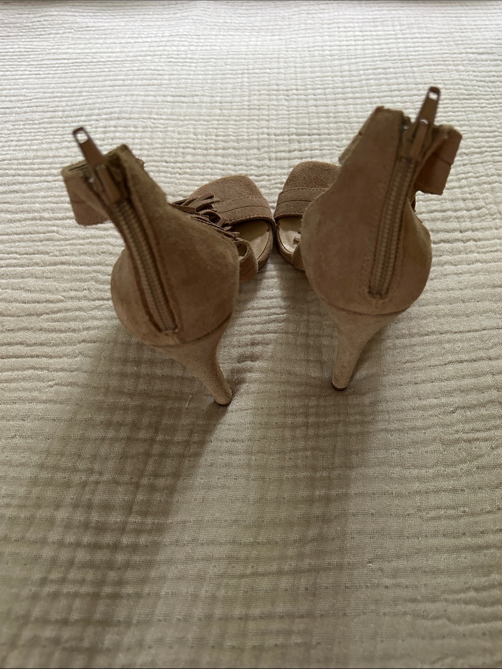Chinese Laundry Speak Easy Open Toe Tassel Dress Sandal Size 6.5 - Picture 8 of 12
